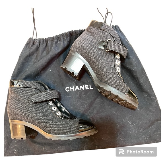 Chanel EUC Runway Wool Moto Boots 2008 US size 5.5 - Picture 2 of 4